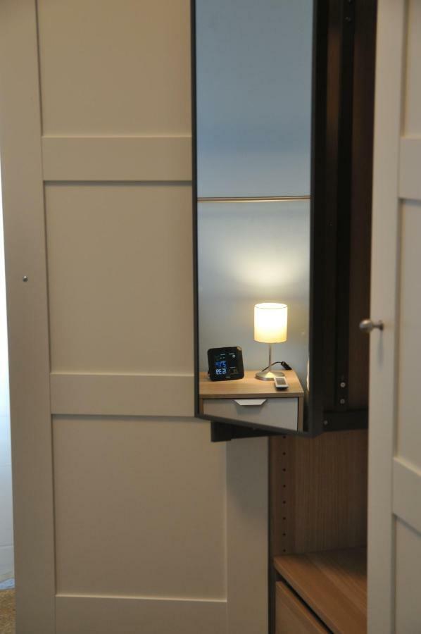 Elera Holiday Apartment ปาแลร์โม ภายนอก รูปภาพ